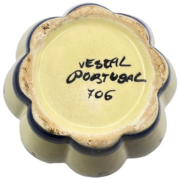 Vestal Alcobaca Vase Hand Painted Blue Flowers Made In Portugal Art Pottery VTG - Picture 9 of 9